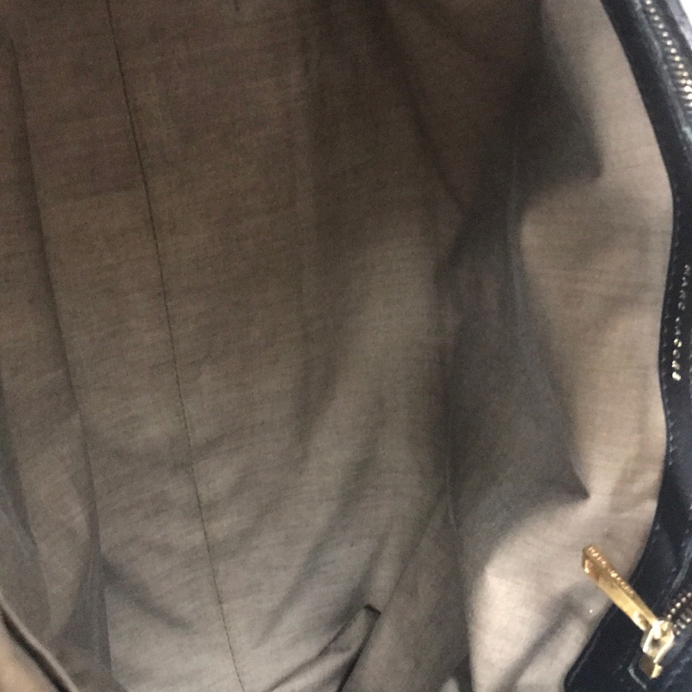 Authentic Marc Jacobs Purse - Picture 6 of 8
